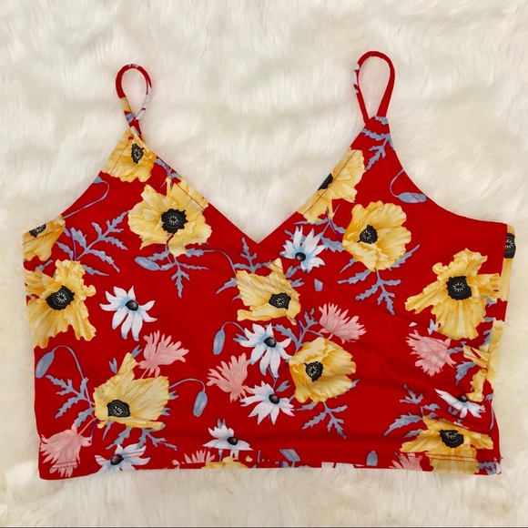 Divided Tops - DIVIDED Floral Printed Spaghetti Strap Crop Top